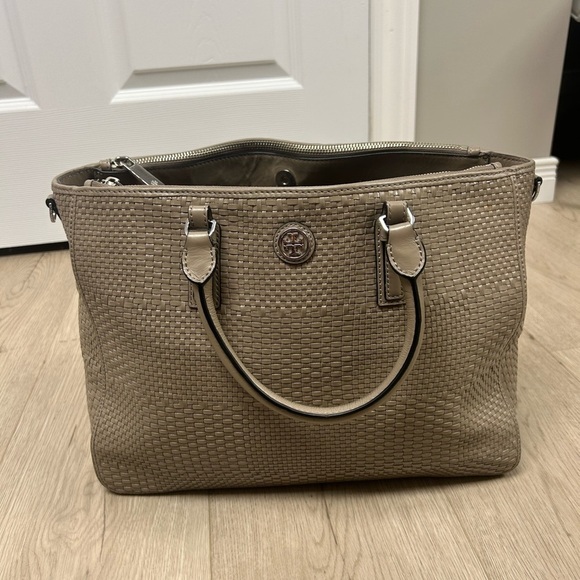 Tory Burch Robinson Woven Multi Tote French Grey Bag - Picture 1 of 10
